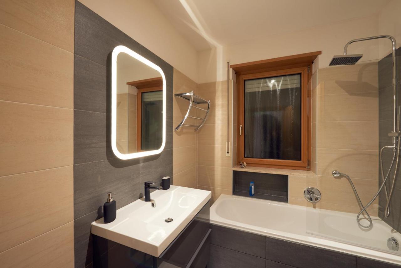 Apartment Romana *